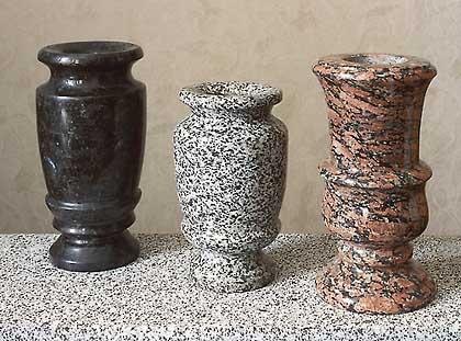 вазы гранитные